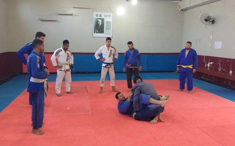 Prefeitura inicia as aulas de jiu jitsu no Monstrinho